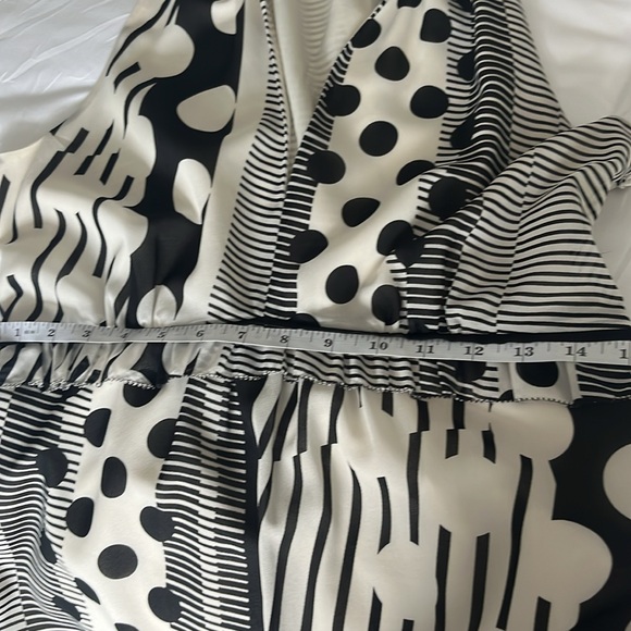 MAEVE Anthropologie brand summer black and white dress. - Picture 7 of 13